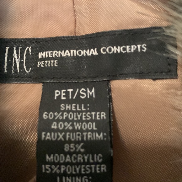 Tan blazer wool with leopard trim in collar and sleeves barely worn - Picture 2 of 5